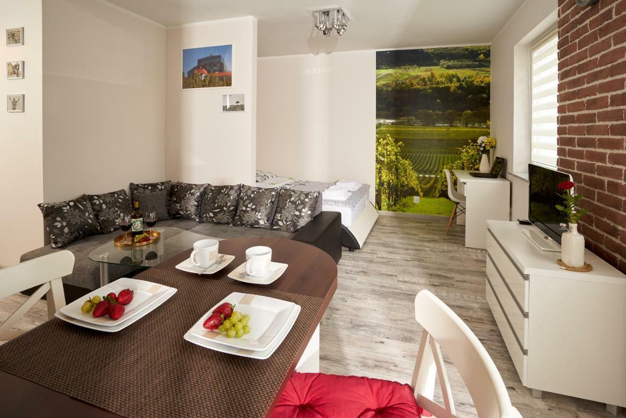 Apartament Winnica เจโลนากูรา ภายนอก รูปภาพ